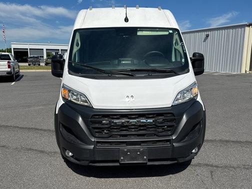 Bright White Clearcoat 2024 RAM ProMaster 2500 Tradesman