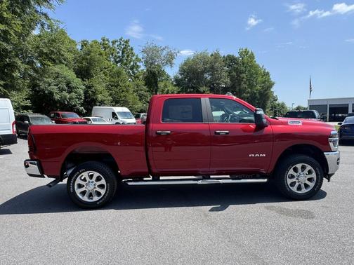 Molten Red Pearlcoat 2026 RAM 2500 Big Horn Crew Cab 4x4 6'4' Box