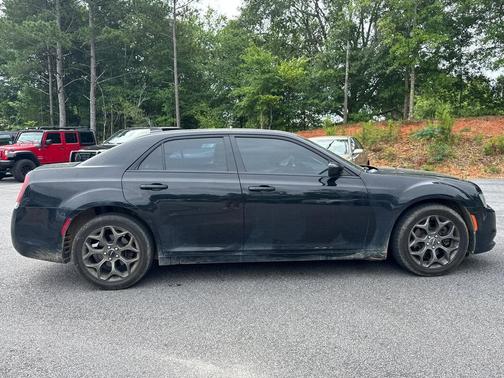Gloss Black 2018 Chrysler 300 S