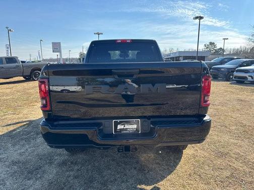 2026 RAM 2500 Big Horn Crew Cab 4x4 6'4' Box