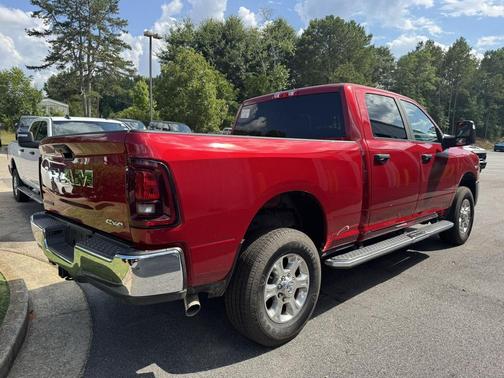 Molten Red Pearlcoat 2026 RAM 2500 Big Horn Crew Cab 4x4 6'4' Box