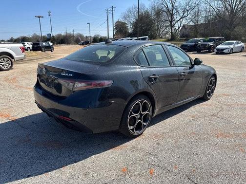 2024 Alfa Romeo Giulia Veloce