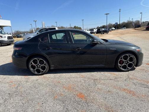 2024 Alfa Romeo Giulia Veloce