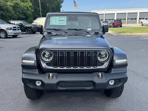 Granite Crystal Metallic Clearcoat 2026 Jeep Wrangler 85th Anniversary