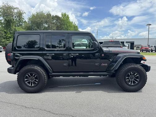 Black Clearcoat 2025 Jeep Wrangler Rubicon