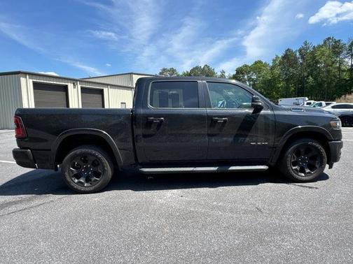 Diamond Black Crystal Pearlcoat 2025 RAM 1500 Big Horn/Lone Star