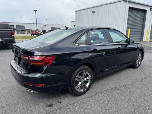 Black 2019 Volkswagen Jetta 1.4T S