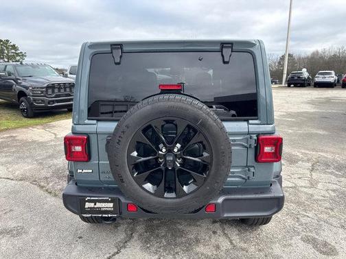 2025 Jeep Wrangler 4xe Sahara