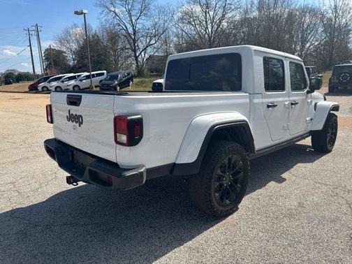 2024 Jeep Gladiator Nighthawk