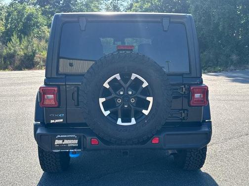 Black Clearcoat 2025 Jeep Wrangler 4xe Rubicon