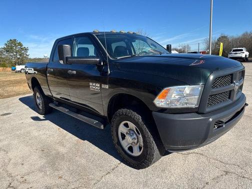 2017 RAM 2500 Tradesman Crew Cab 4x4 6'4' Box