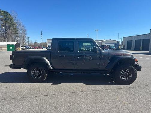 2024 Jeep Gladiator Mojave X