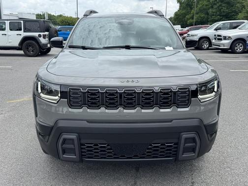 Sting-Gray Clearcoat 2026 Jeep Cherokee Laredo 4x4