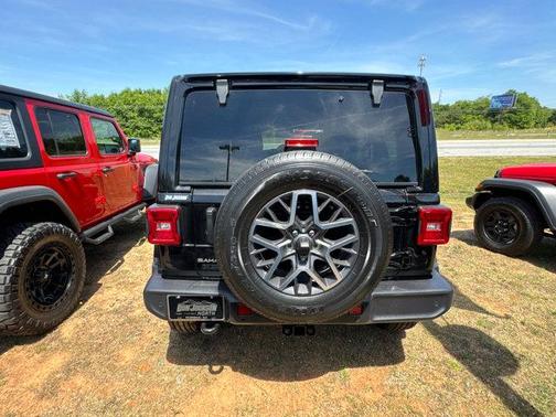 Black Clearcoat 2026 Jeep Wrangler 4-Door Sahara 4x4