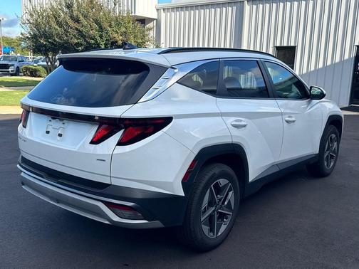 Serenity White Pearl 2025 Hyundai TUCSON SEL