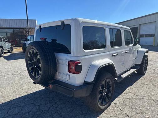 2025 Jeep Wrangler 4xe Sahara