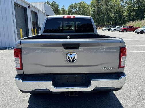 Billet Silver Metallic Clearcoat 2022 RAM 2500 Tradesman Crew Cab 4x4 6'4' Box