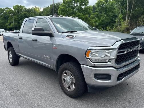 Billet Silver Metallic Clearcoat 2022 RAM 2500 Tradesman Crew Cab 4x4 6'4' Box