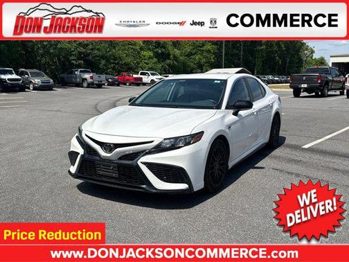 Ice Cap 2023 Toyota Camry SE