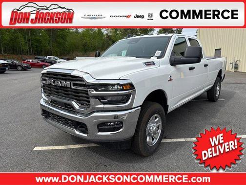 Bright White Clearcoat 2026 RAM 2500 Tradesman Crew Cab 4x4 8' Box