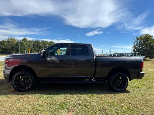 Granite Crystal Metallic Clearcoat 2027 RAM 2500 Big Horn