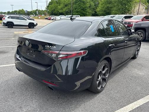 2024 Alfa Romeo Giulia Ti