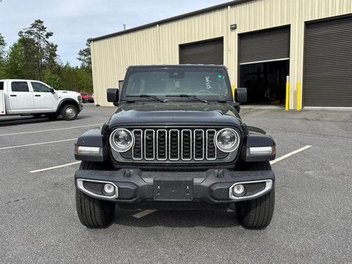 Black Clearcoat 2025 Jeep Wrangler 4xe Sahara