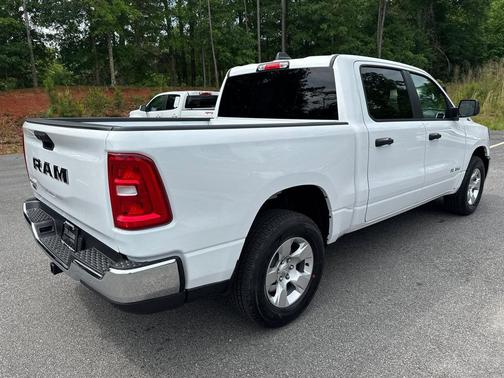 Bright White Clearcoat 2026 RAM 1500 Big Horn/Lone Star