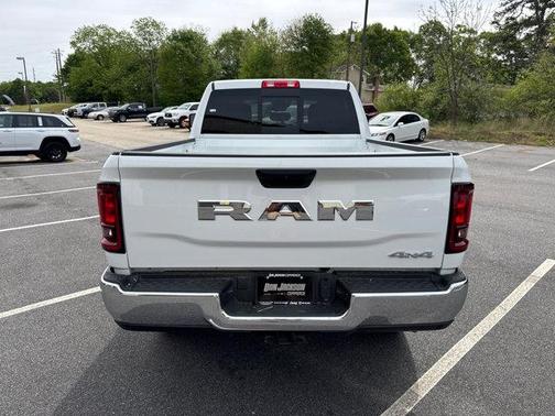 Bright White Clearcoat 2026 RAM 2500 Tradesman Crew Cab 4x4 6'4' Box