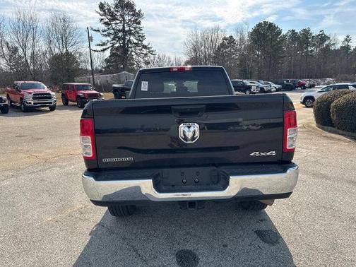 2024 RAM 2500 Big Horn Crew Cab 4x4 6'4' Box