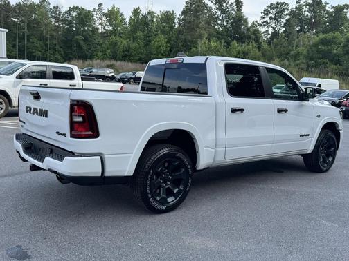 Bright White Clearcoat 2026 RAM 1500 Big Horn/Lone Star