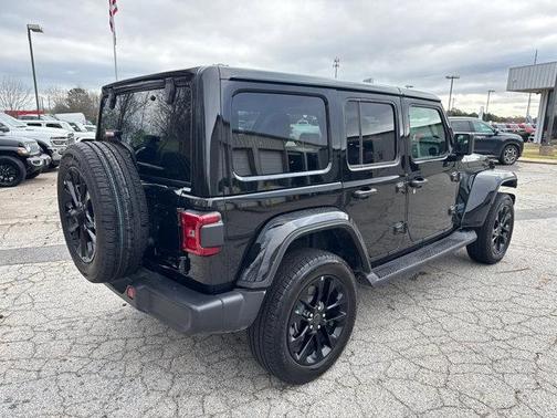 2025 Jeep Wrangler 4xe Sahara