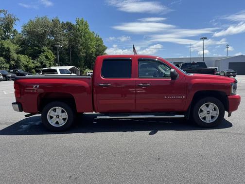 Victory Red 2008 Chevrolet Silverado 1500 LT1 Crew Cab