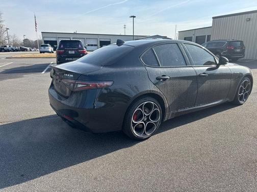 2024 Alfa Romeo Giulia Veloce AWD