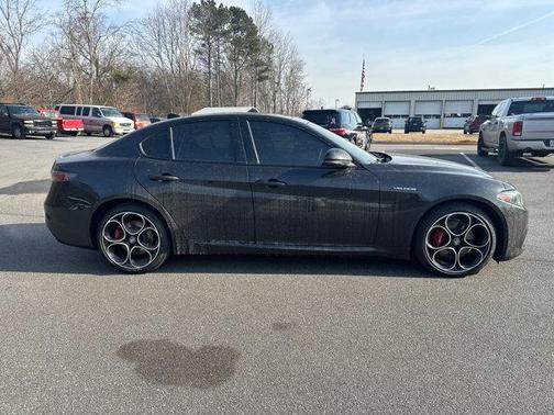 2024 Alfa Romeo Giulia Veloce AWD