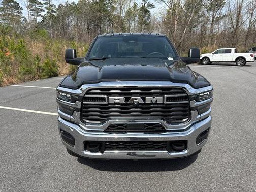 2026 RAM 2500 Tradesman Crew Cab 4x4 6'4' Box