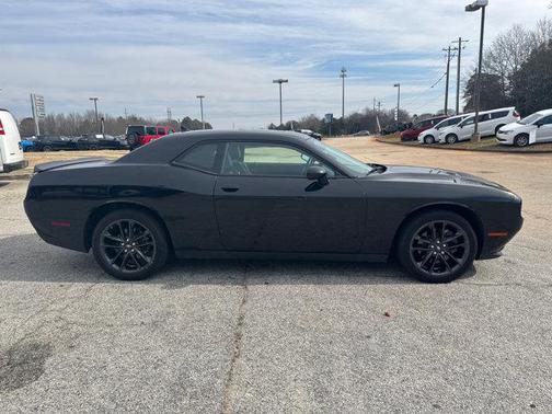 2021 Dodge Challenger SXT