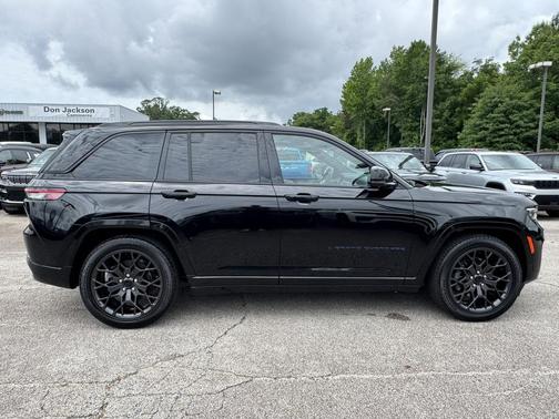 Diamond Black Crystal Pearlcoat 2024 Jeep Grand Cherokee 4xe Summit Reserve