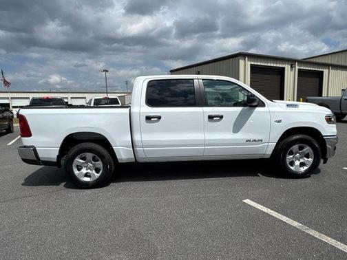 Bright White Clearcoat 2026 RAM 1500 Big Horn/Lone Star