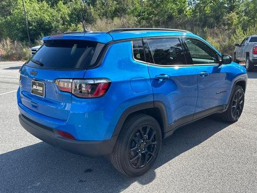 Hydro Blue Pearlcoat 2026 Jeep Compass Latitude