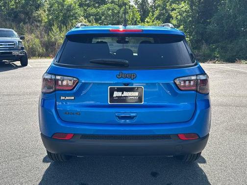 Hydro Blue Pearlcoat 2026 Jeep Compass Latitude