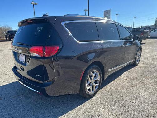 2017 Chrysler Pacifica Limited