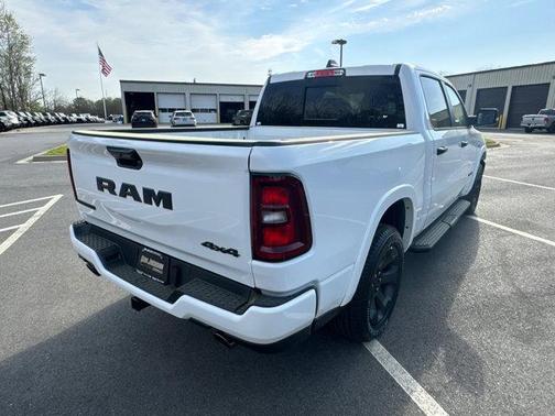 Bright White Clearcoat 2026 RAM 1500 Big Horn/Lone Star