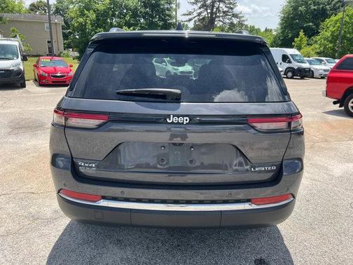 Baltic Gray Metallic Clearcoat 2024 Jeep Grand Cherokee Limited