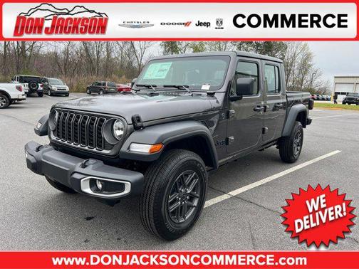 Granite Crystal Metallic Clearcoat 2026 Jeep Gladiator Sport
