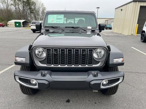 Granite Crystal Metallic Clearcoat 2026 Jeep Gladiator Sport