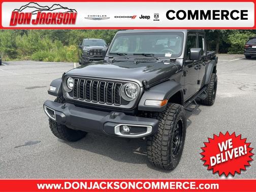 Granite Crystal Metallic Clearcoat 2026 Jeep Gladiator Sport