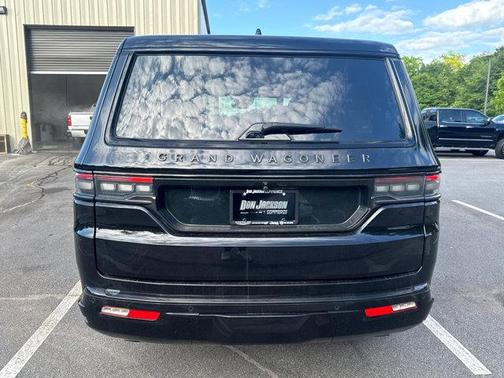 Diamond Black Crystal Pearlcoat 2024 Jeep Grand Wagoneer L Series III Obsidian 4x4