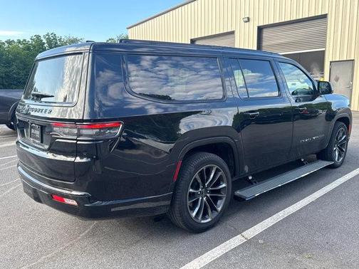 Diamond Black Crystal Pearlcoat 2024 Jeep Grand Wagoneer L Series III Obsidian 4x4