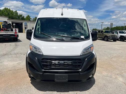 Bright White Clearcoat 2026 RAM ProMaster 2500 Tradesman